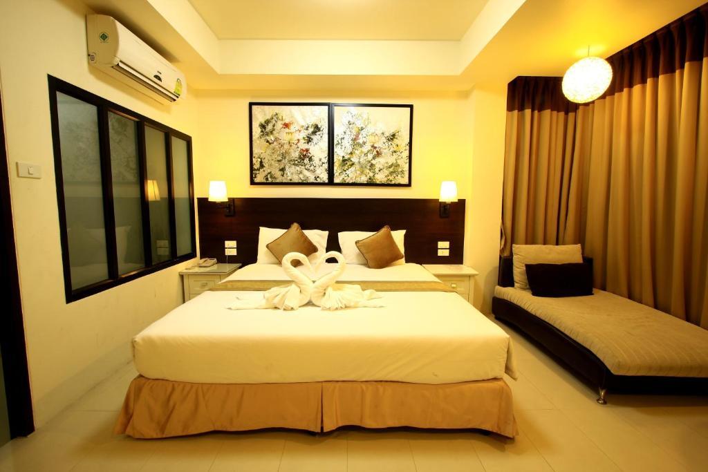 Hotell @ White Patong