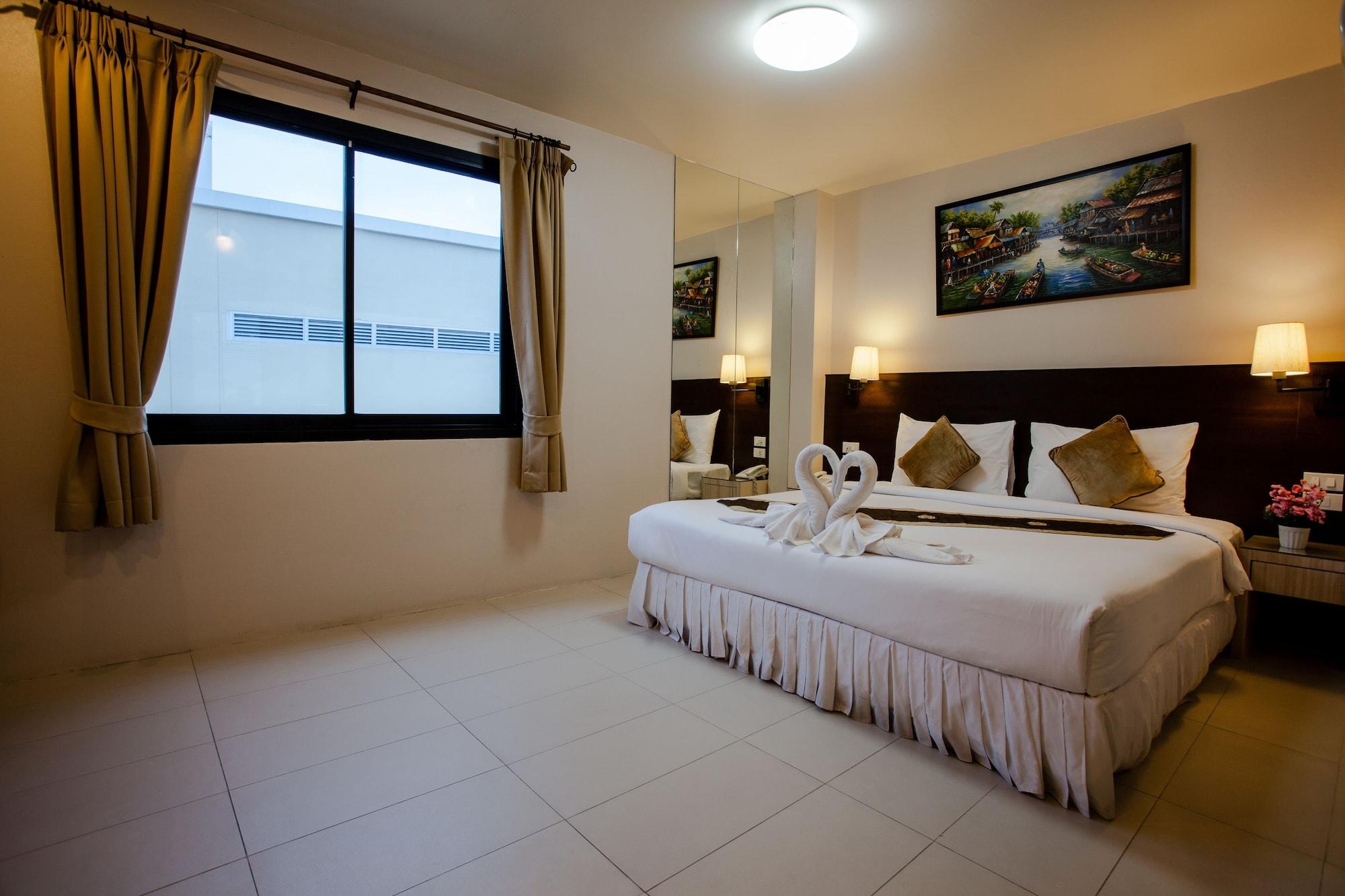 Hotell @ White Patong