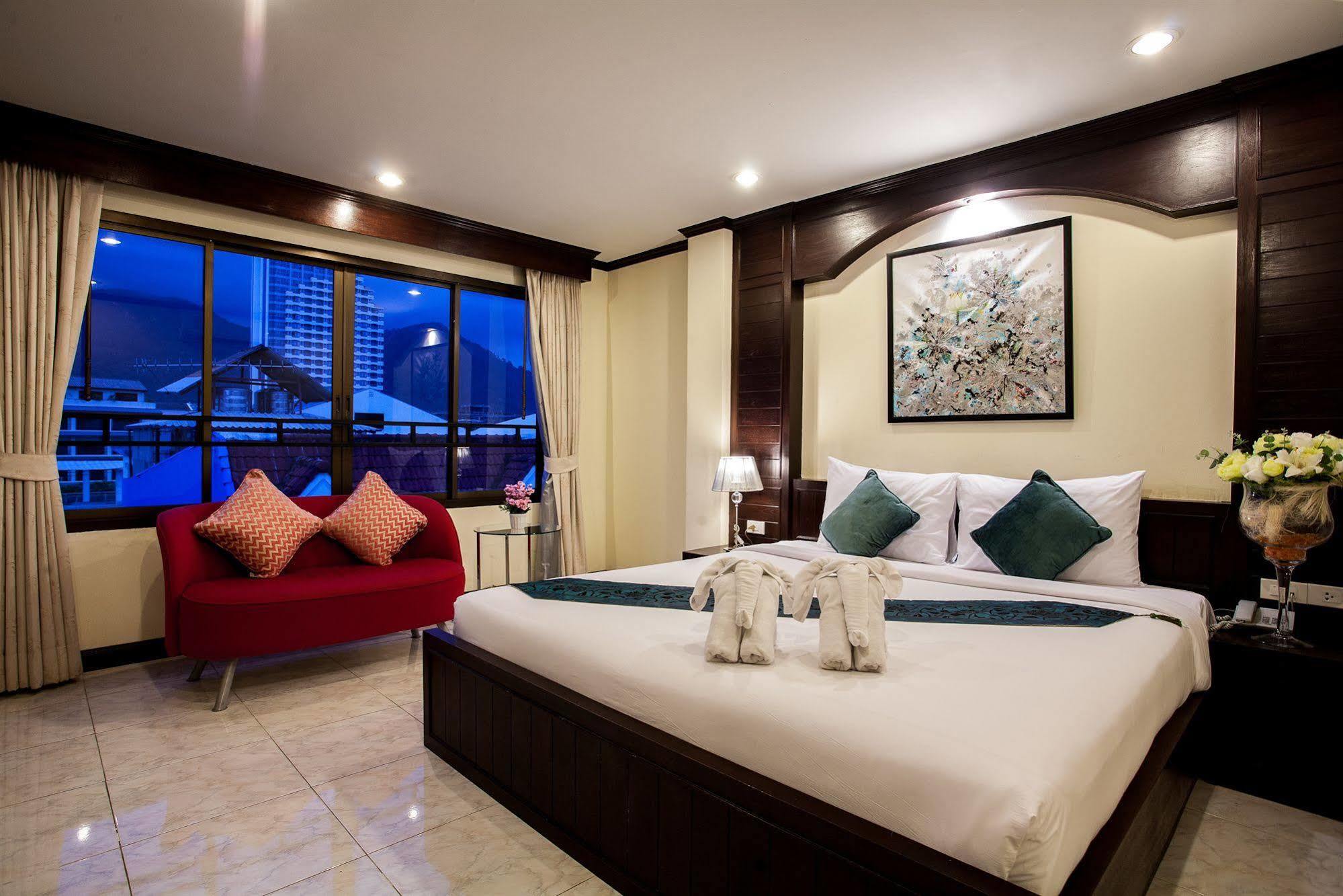 Hotell @ White 2*