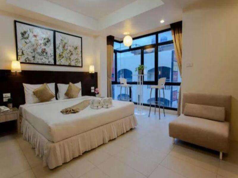 Hotell @ White