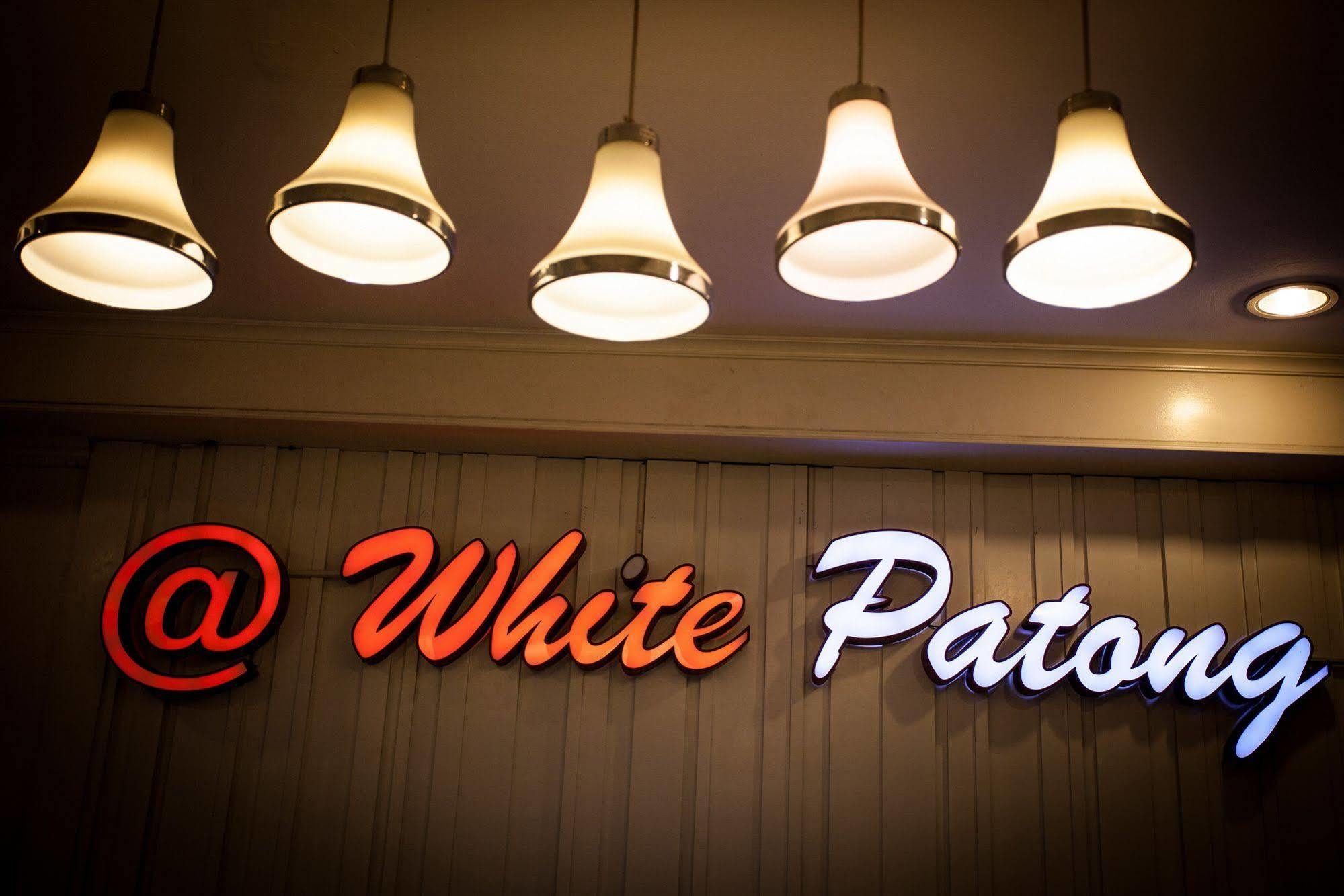 @ White Hotell Patong